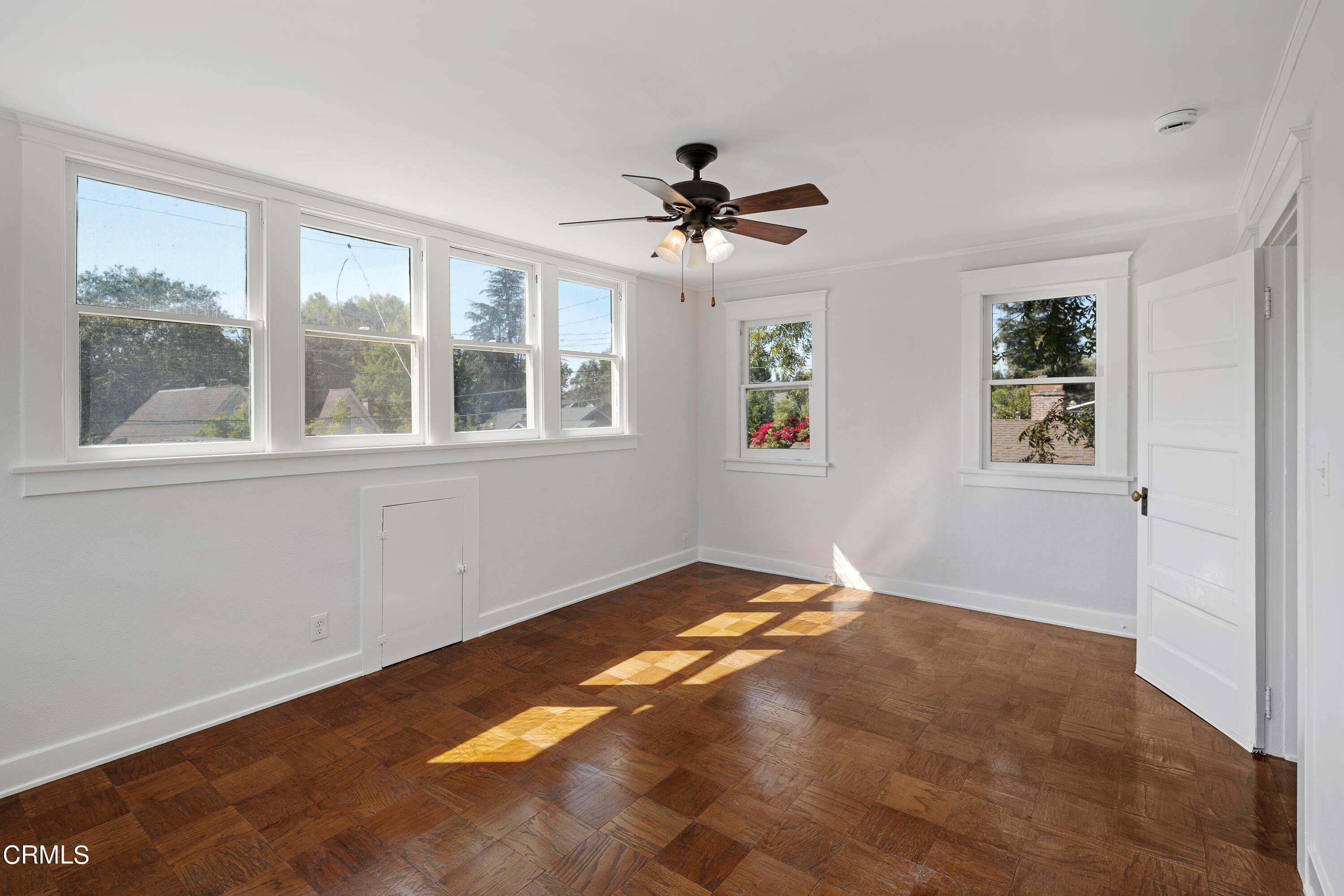 489 Miles Street Pasadena, CA 91106 - Photo 26 of 46 a view of empty room with window