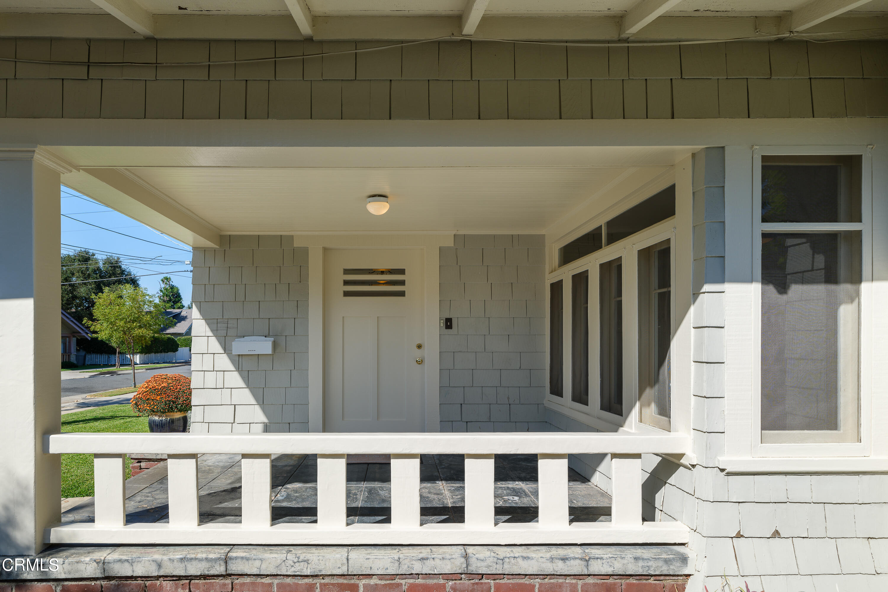 489 Miles Street Pasadena, CA 91106 - Photo 3 of 46