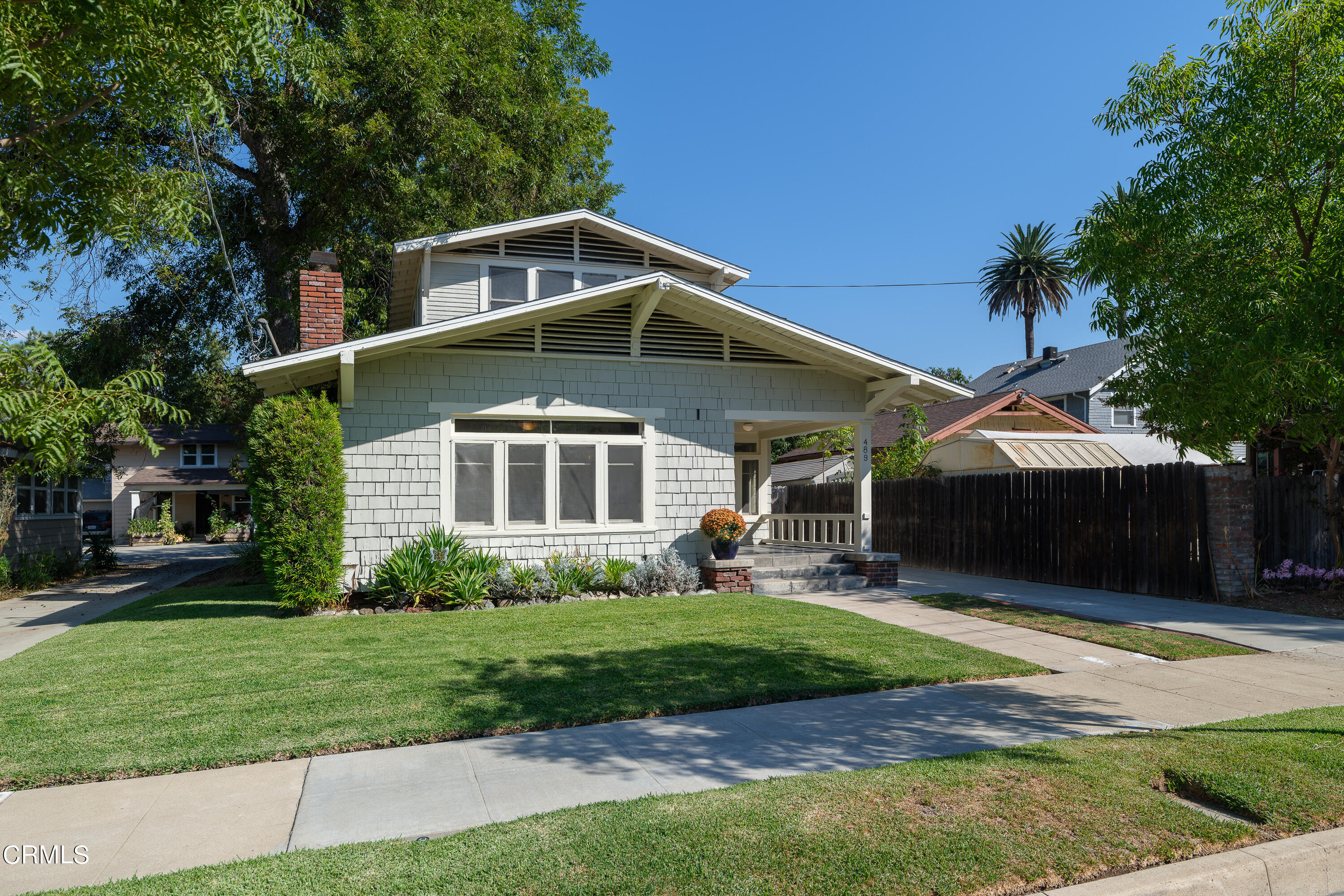 489 Miles Street Pasadena, CA 91106 - Photo 44 of 46 a front view of a house with a yard
