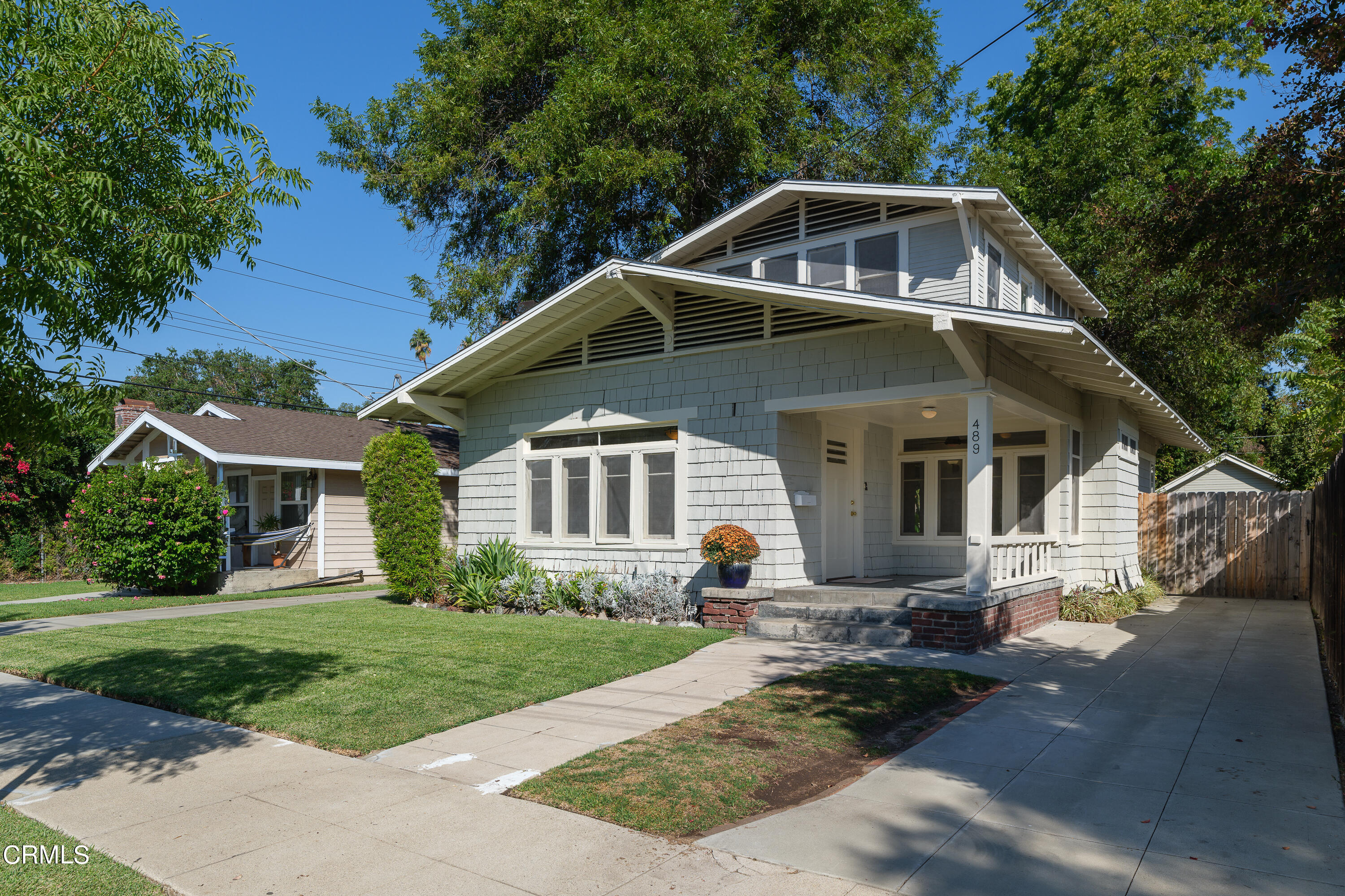 489 Miles Street Pasadena, CA 91106 - Photo 45 of 46 a front view of a house with a yard