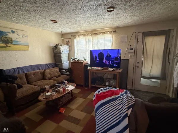 $185,000 | 3450 Pleasant Creek Drive, Indianapolis, IN 46227