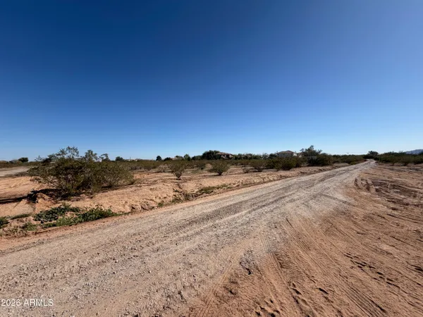 $137,000 | 207-xx North 207-xx N 205th (503-47-132) Avenue, Unit 1 128 ACRE, Wittmann, AZ 85361