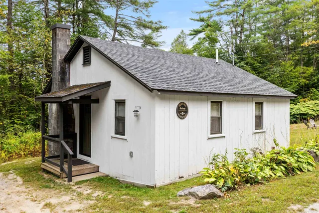 $2,199 | 31 Water Street, Unit 3, Bradford, NH 03221