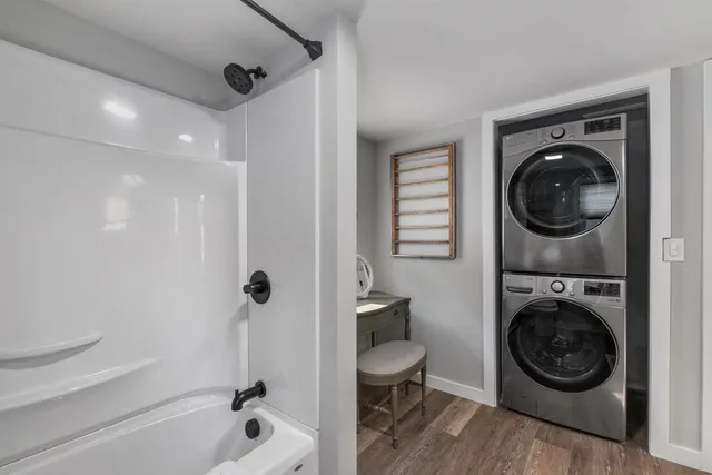 $2,199 | 31 Water Street, Unit 3, Bradford, NH 03221