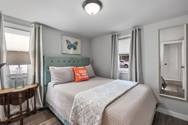 $2,199 | 31 Water Street, Unit 3, Bradford, NH 03221