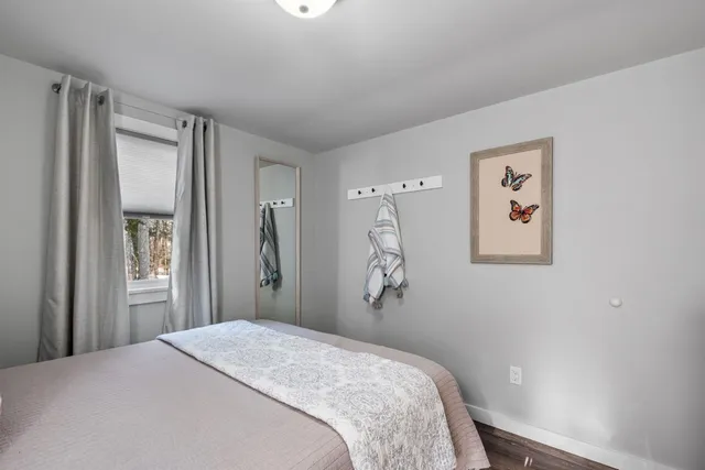 $2,199 | 31 Water Street, Unit 3, Bradford, NH 03221