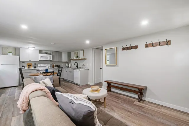 $2,199 | 31 Water Street, Unit 3, Bradford, NH 03221