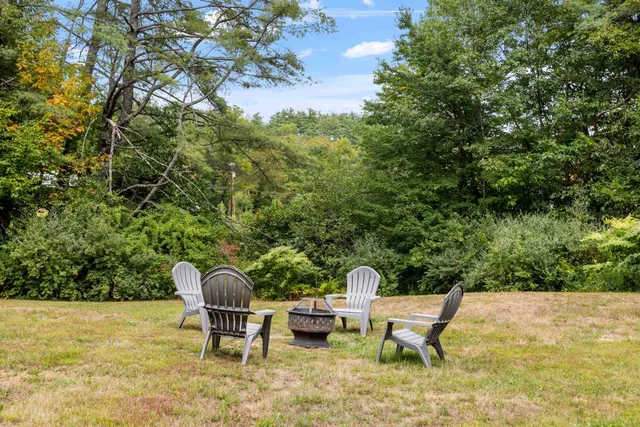 $2,199 | 31 Water Street, Unit 3, Bradford, NH 03221