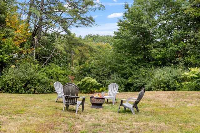 $2,199 | 31 Water Street, Unit 3, Bradford, NH 03221