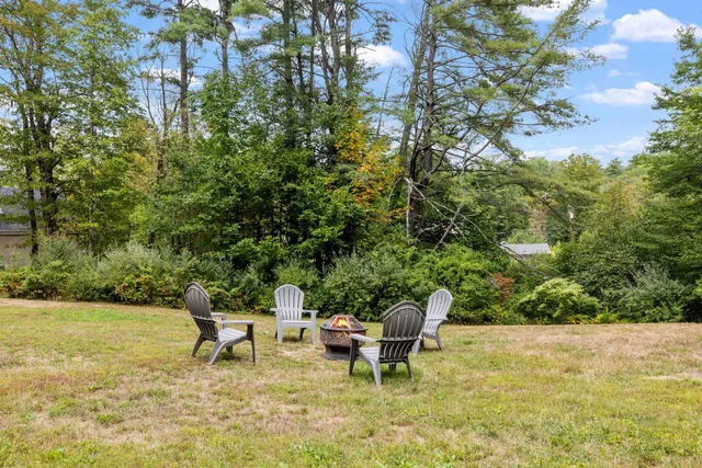 $2,199 | 31 Water Street, Unit 3, Bradford, NH 03221