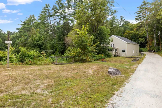$2,199 | 31 Water Street, Unit 3, Bradford, NH 03221