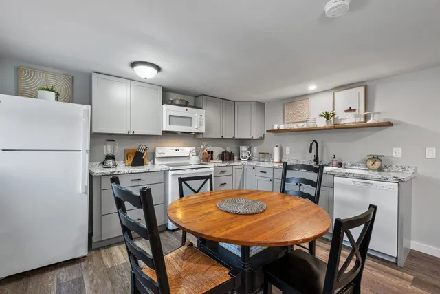 $2,199 | 31 Water Street, Unit 3, Bradford, NH 03221