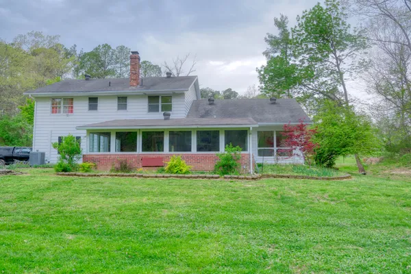 $264,999 | 261 High Forest Drive, Carbondale, IL 62903