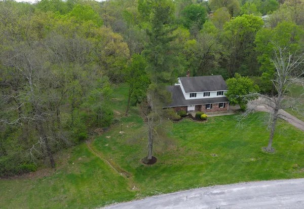 $264,999 | 261 High Forest Drive, Carbondale, IL 62903