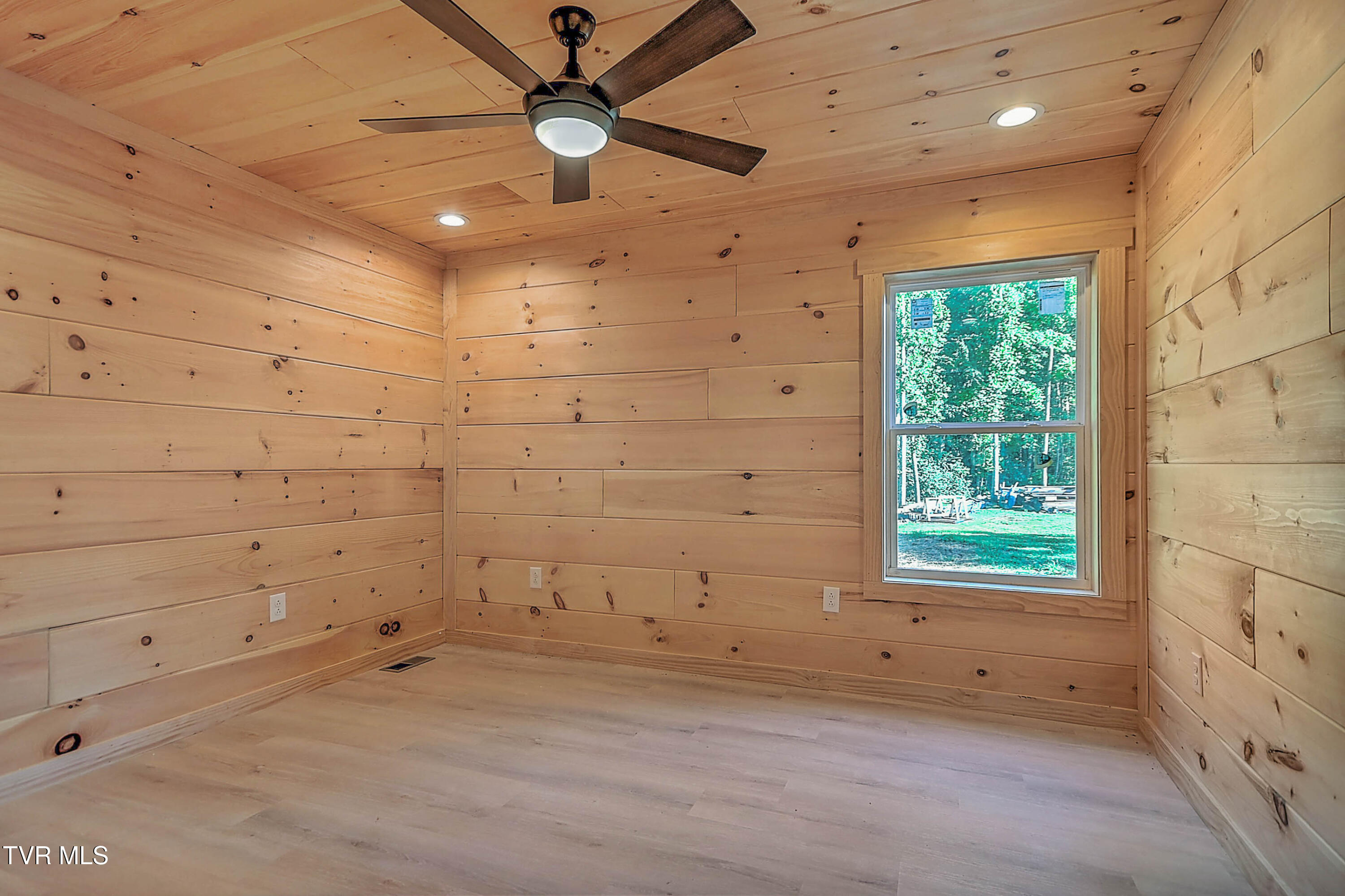 5322 Greene Mountain Road Greeneville, TN 37743 - Photo 32 of 85 5322 Greene Mtn GL-34