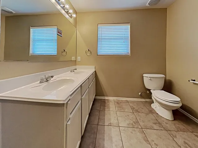 $1,825 | 503 Pine Cluster Court, Conroe, TX 77301