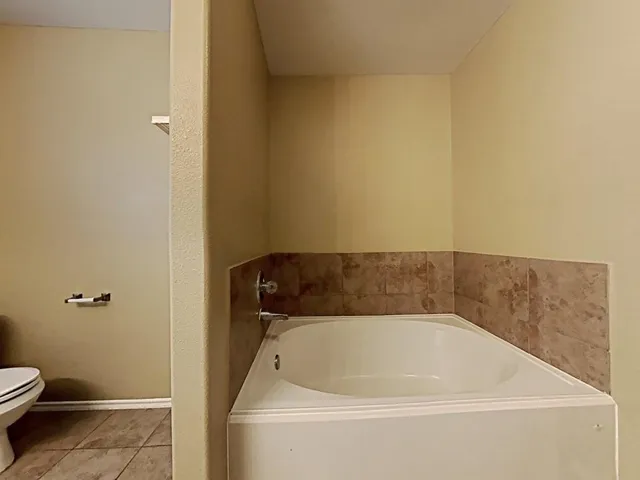 $1,825 | 503 Pine Cluster Court, Conroe, TX 77301