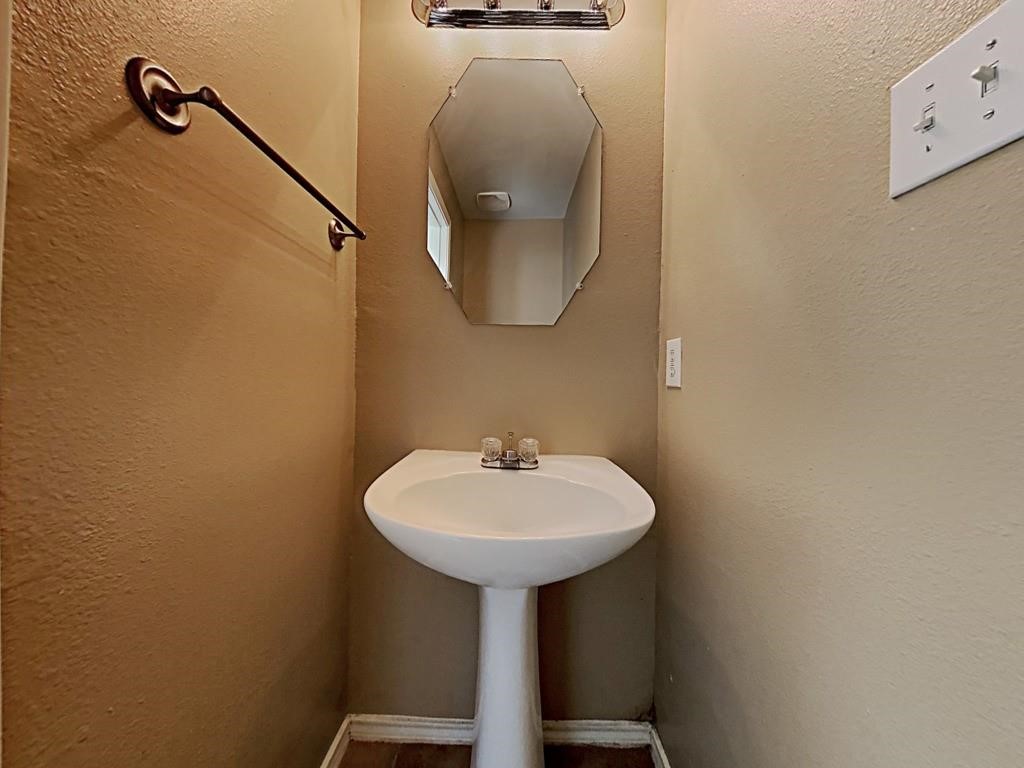 503 Pine Cluster Court Conroe, TX 77301 - Photo 7 of 20