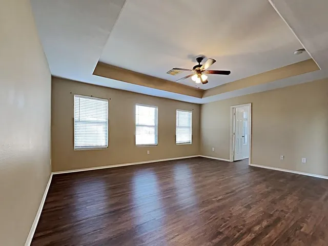 $1,825 | 503 Pine Cluster Court, Conroe, TX 77301