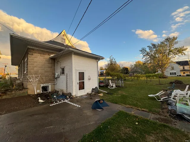 $89,900 | 208 South Portland Street, Ridgeville, IN 47380