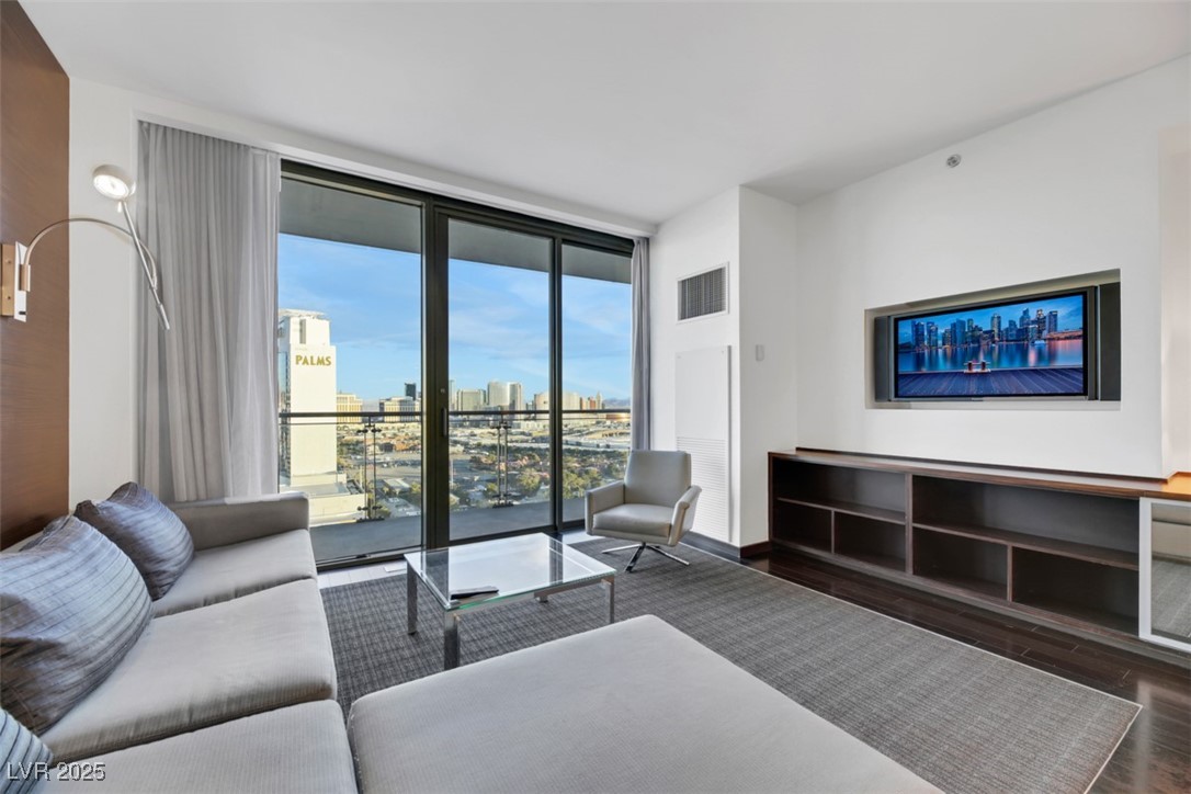 4381 West Flamingo Road, Unit 2220 Las Vegas, NV 89103 - Photo 5 of 27
