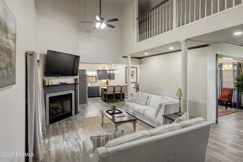 $375,000 | 1100 Maryview Farm Road, Lafayette, LA 70507