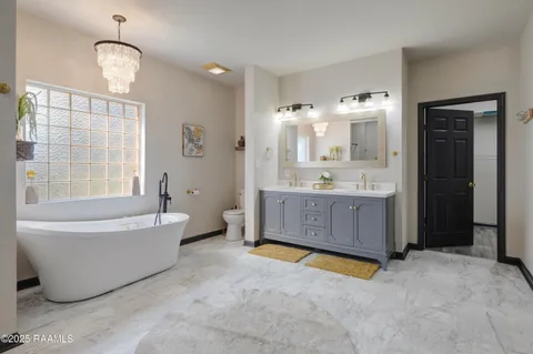 $359,900 | 1100 Maryview Farm Road, Lafayette, LA 70507