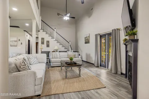 $359,900 | 1100 Maryview Farm Road, Lafayette, LA 70507