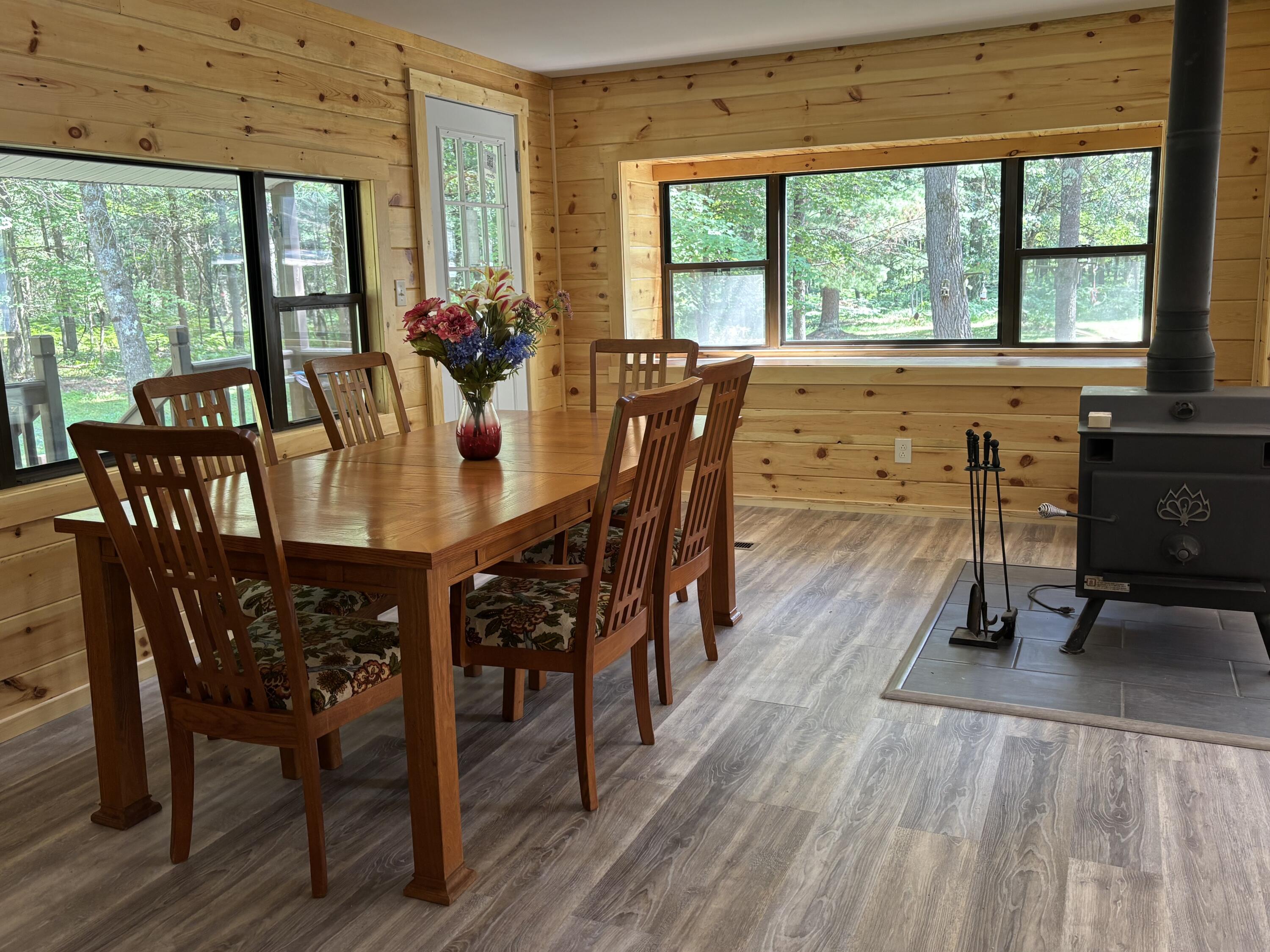 2594 South Forman Road Baldwin, MI 49304 - Photo 11 of 28 Dining