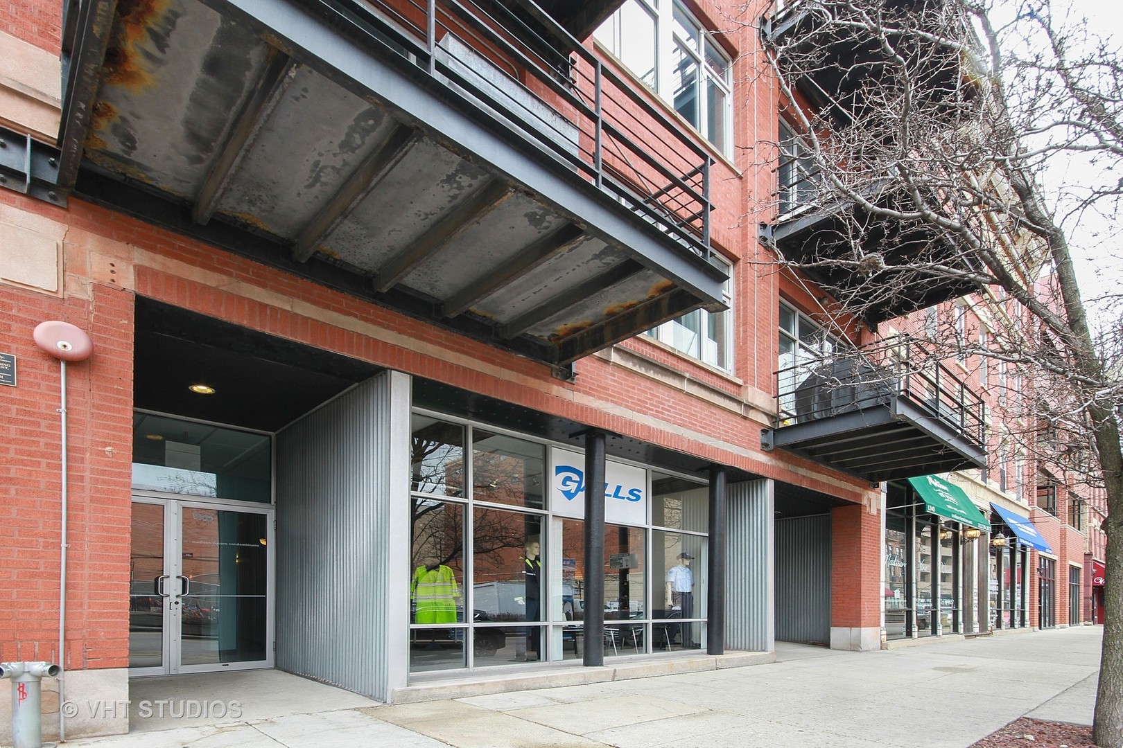1344 West Madison Street, Unit 201 Chicago, IL 60607 - Photo 1 of 10
