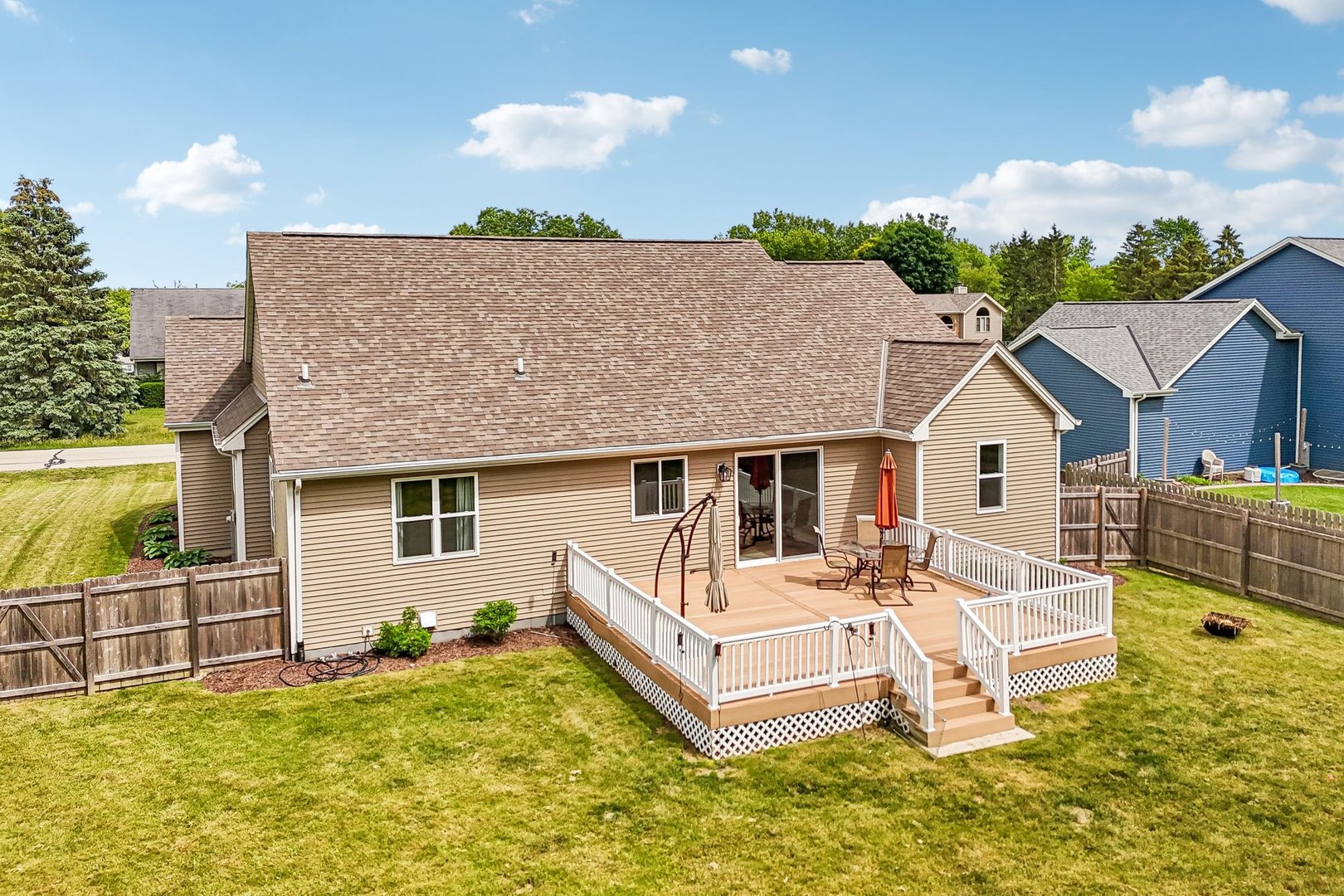 3130 Pritchard Drive Racine, WI 53406 - Photo 4 of 42