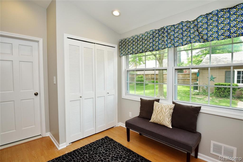 3695 Cumberland Road Berkley, MI 48072 - Photo 19 of 32 Gallery Image 19