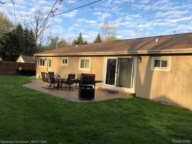 23900 Springbrook Drive Farmington Hills, MI 48336 - Photo 20 of 22