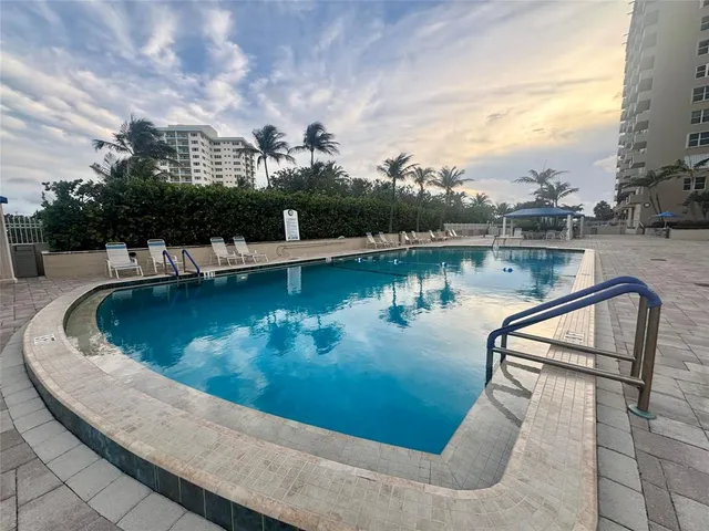 $2,700 | 2000 South Ocean Boulevard, Unit 5P, Lauderdale-by-the-Sea, FL 33062