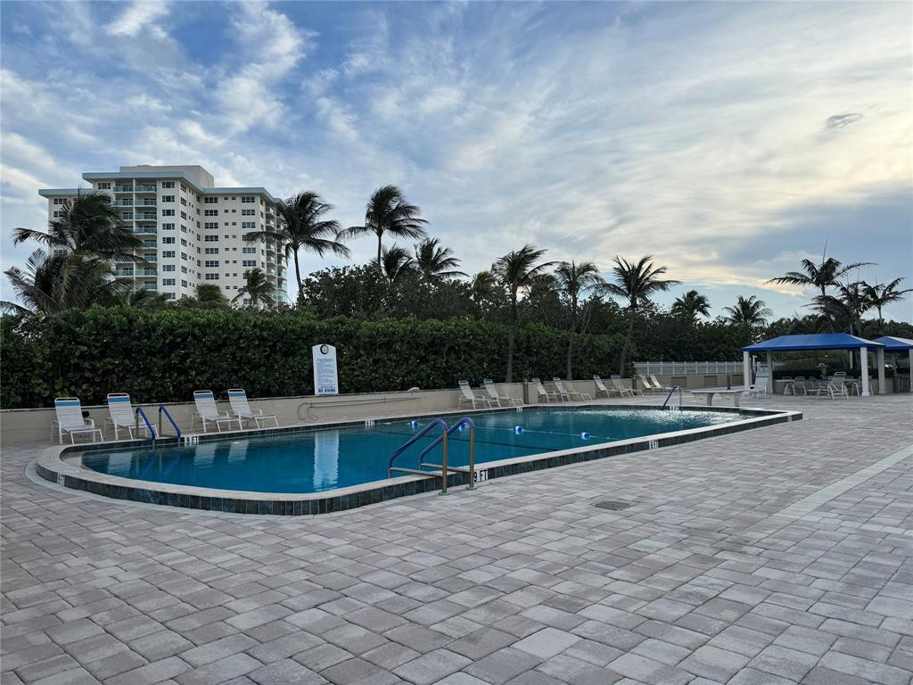 2000 South Ocean Boulevard, Unit 5P Lauderdale-by-the-Sea, FL 33062 - Photo 28 of 34 a view of outdoor space with city view