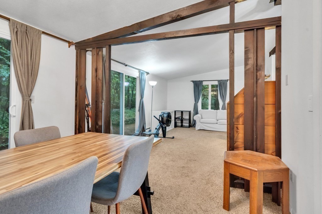 74 Stony Hill Road Amherst, MA 01002 - Photo 4 of 20 Gallery Image 4