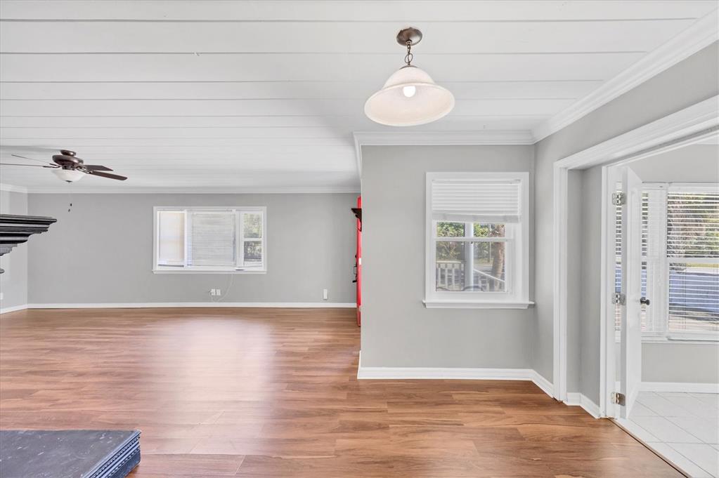 1017 Gary Avenue Ellenton, FL 34222 - Photo 13 of 41