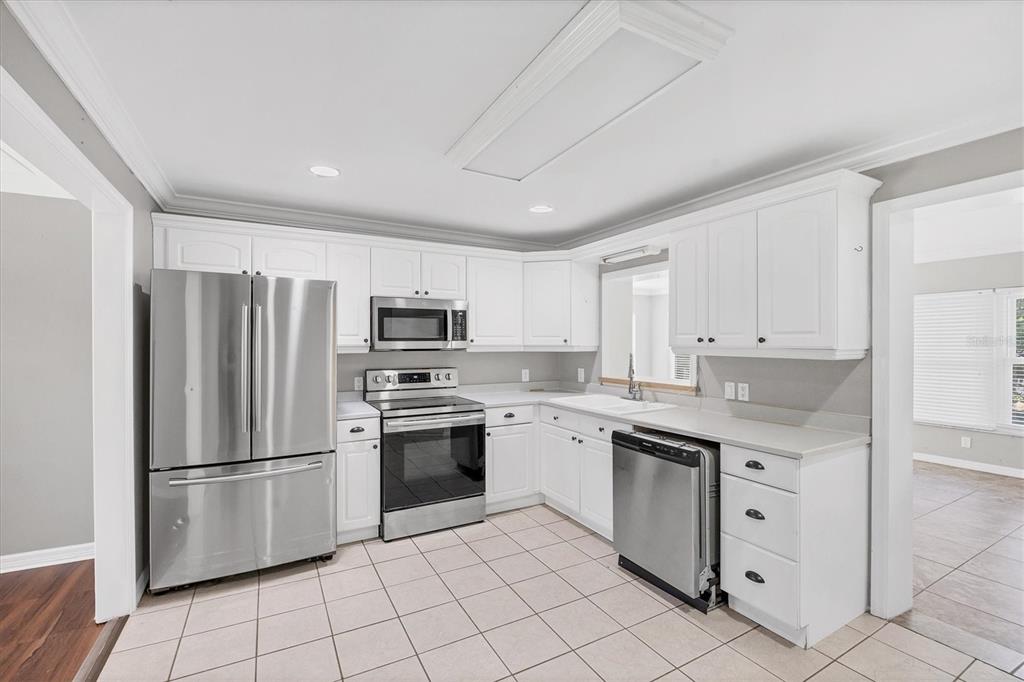 1017 Gary Avenue Ellenton, FL 34222 - Photo 15 of 41