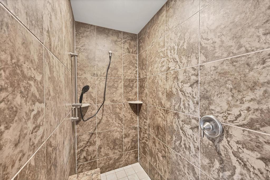 1017 Gary Avenue Ellenton, FL 34222 - Photo 27 of 41