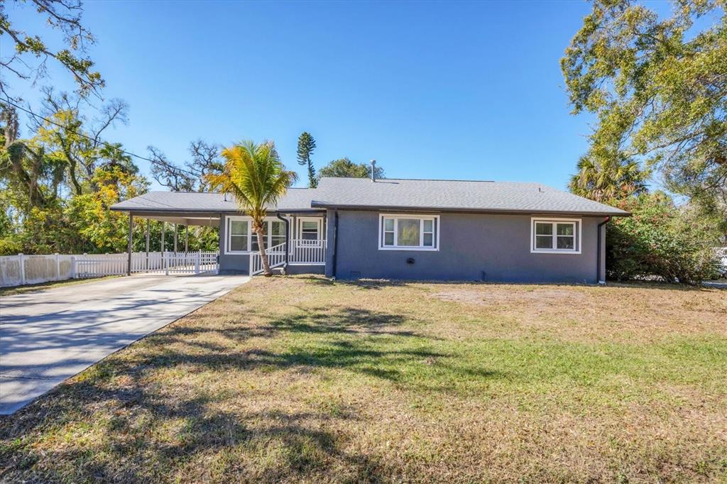 1017 Gary Avenue Ellenton, FL 34222 - Photo 6 of 41