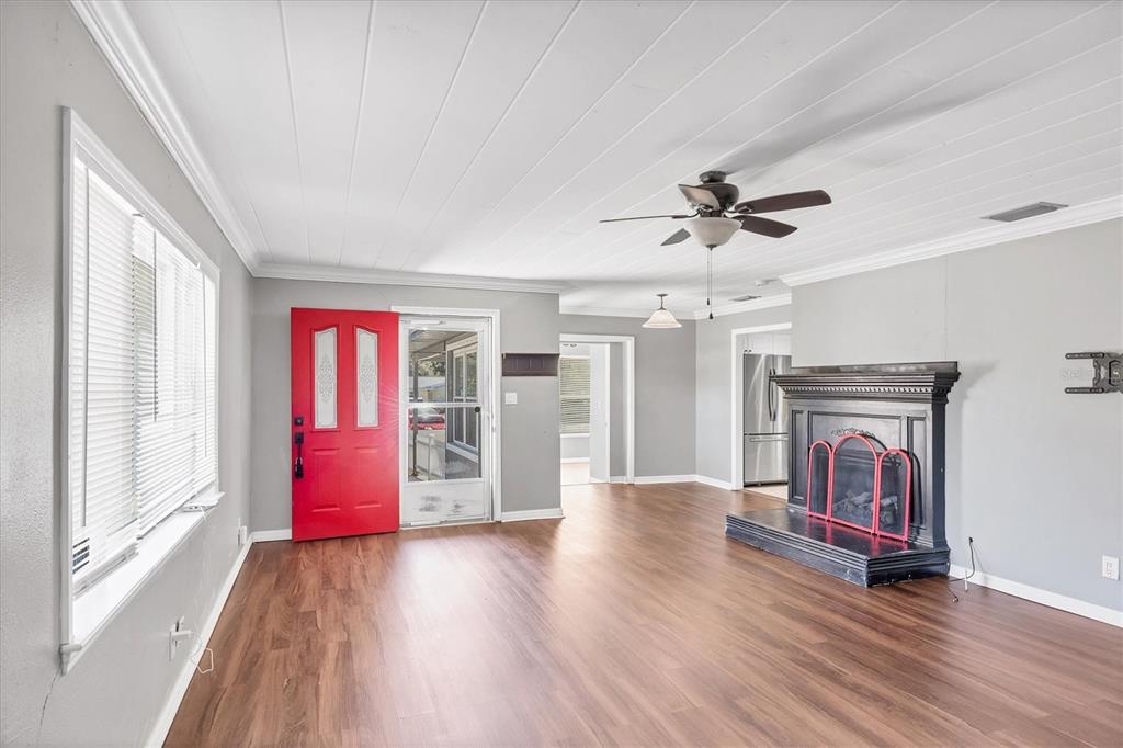 1017 Gary Avenue Ellenton, FL 34222 - Photo 8 of 41