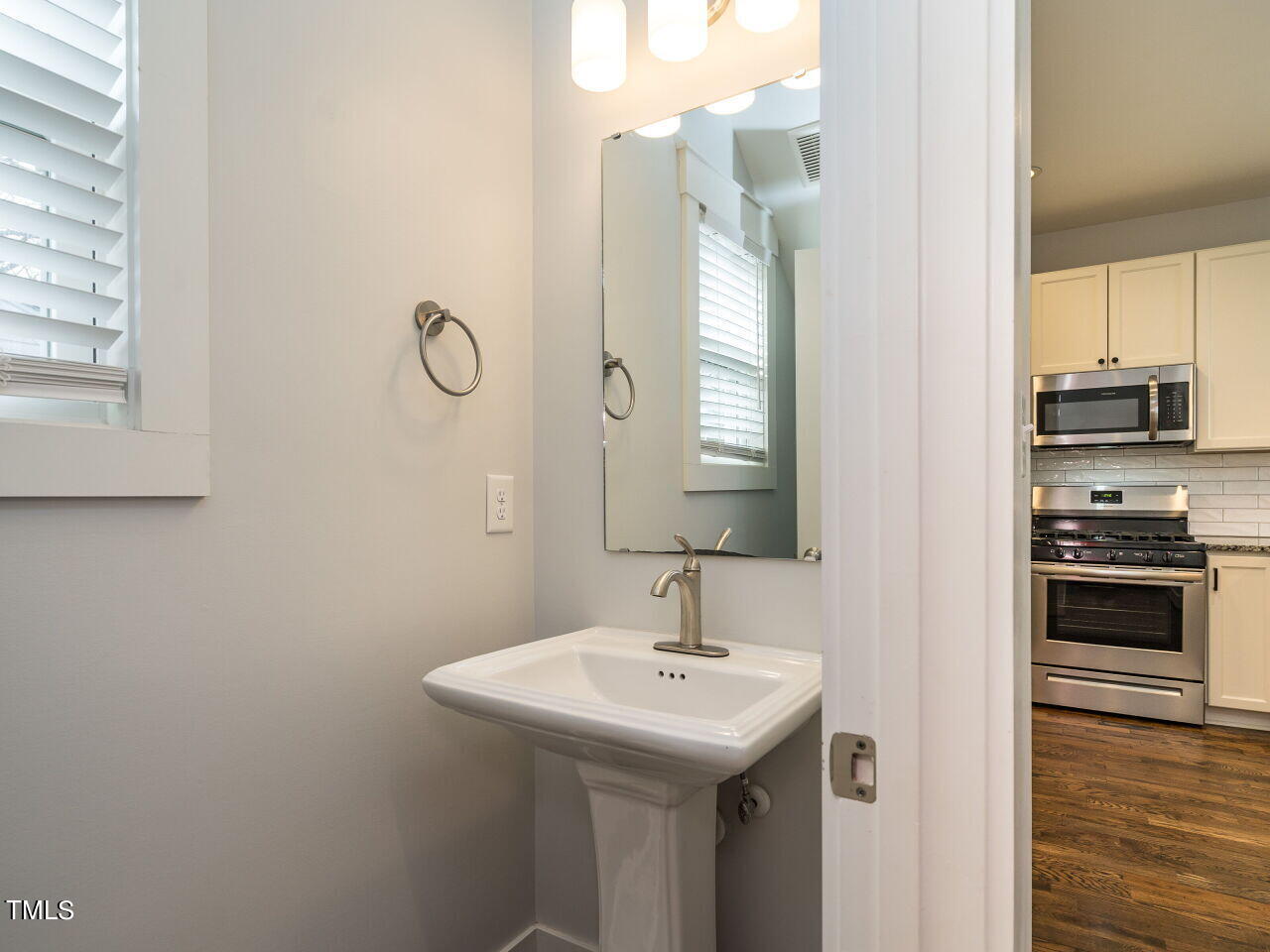 2742 Newbold Street Raleigh, NC 27603 - Photo 14 of 30 014-1280x960-hallway-half-bath