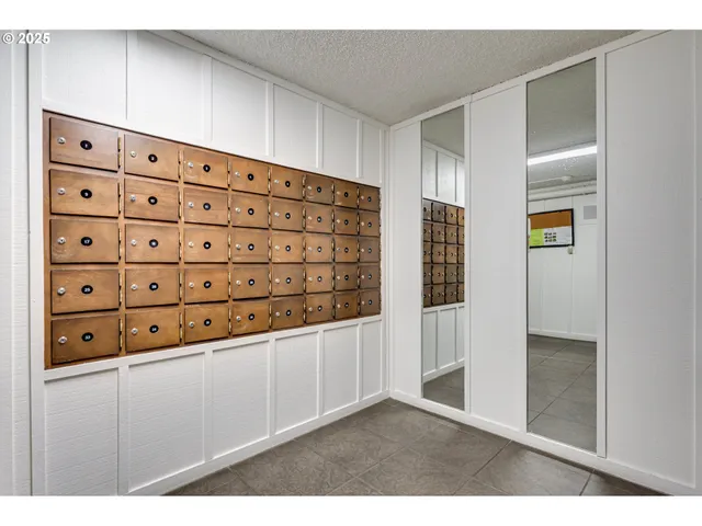 $269,900 | 5575 East Evergreen Boulevard, Unit 4103, Vancouver, WA 98661