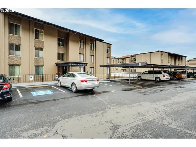 $269,900 | 5575 East Evergreen Boulevard, Unit 4103, Vancouver, WA 98661