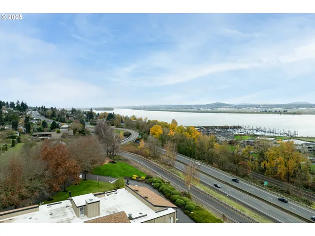 $269,900 | 5575 East Evergreen Boulevard, Unit 4103, Vancouver, WA 98661
