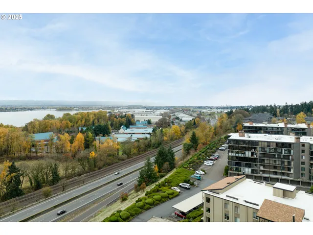$269,900 | 5575 East Evergreen Boulevard, Unit 4103, Vancouver, WA 98661