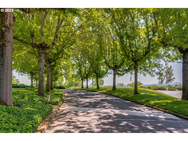 $269,900 | 5575 East Evergreen Boulevard, Unit 4103, Vancouver, WA 98661