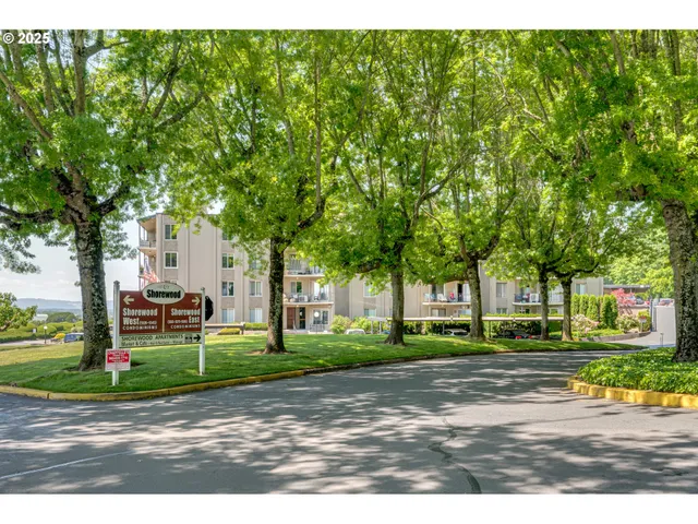 $269,900 | 5575 East Evergreen Boulevard, Unit 4103, Vancouver, WA 98661