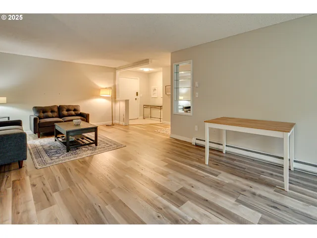 $269,900 | 5575 East Evergreen Boulevard, Unit 4103, Vancouver, WA 98661