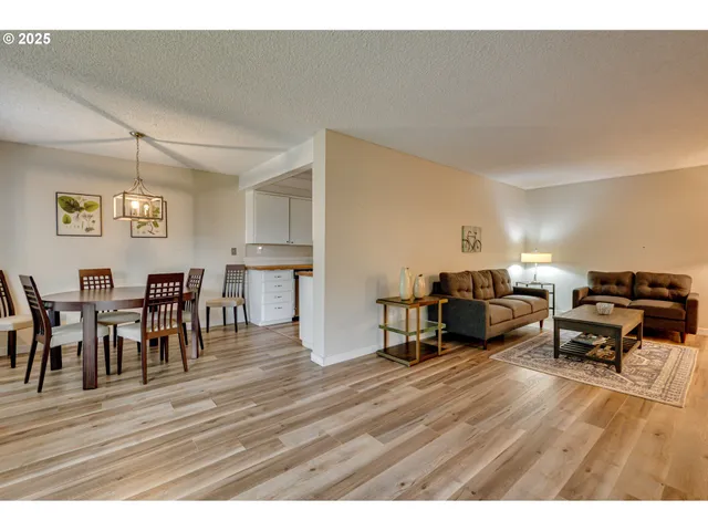 $269,900 | 5575 East Evergreen Boulevard, Unit 4103, Vancouver, WA 98661